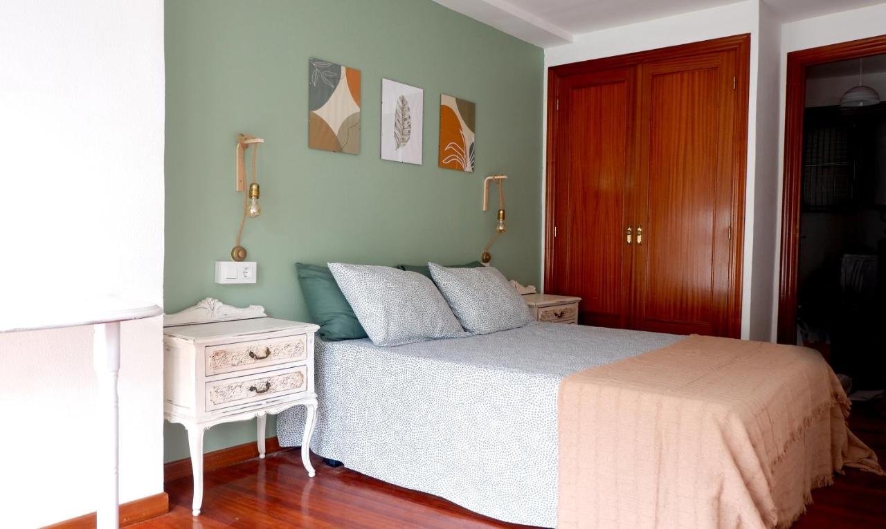 Casa Ledicia Lägenhet Castro Caldelas Exteriör bild