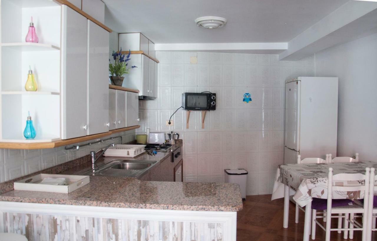 Casa Ledicia Lägenhet Castro Caldelas Exteriör bild